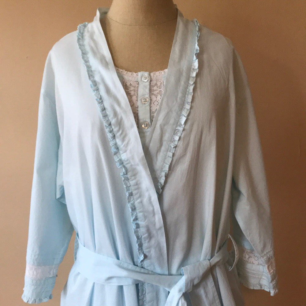 Kim Rogers Intimates Baby Blue Robe - Picture 2 of 4